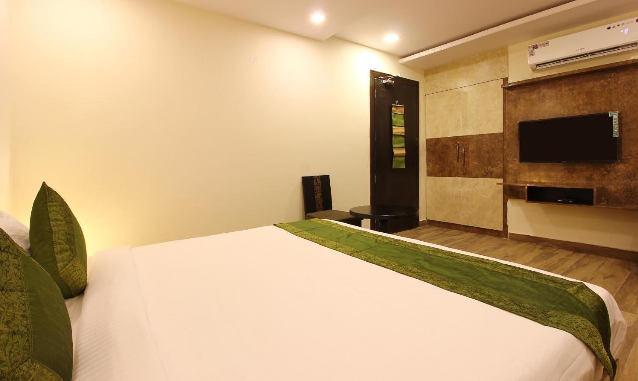 Treebo Address Inn, Banjara Hills Hyderabad Exterior photo