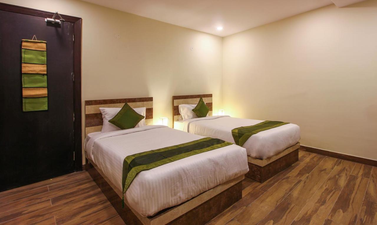 Treebo Address Inn, Banjara Hills Hyderabad Exterior photo